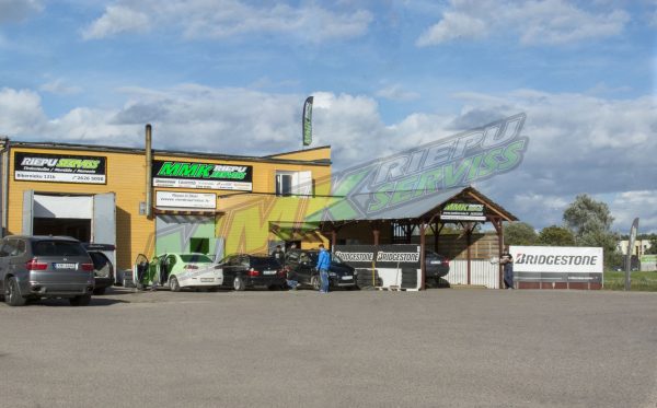 195/60R15 Hankook I'Pike RS W419 92T ar radzēm - Ziemas riepas / Ziemas ar radzēm riepas