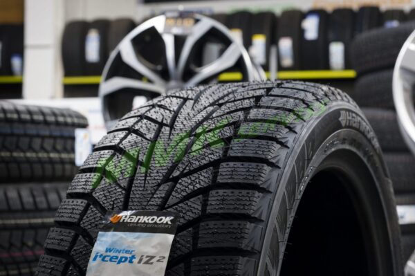 195/65R15 Hankook Winter i*cept IZ2 W616 95T XL DOT22 - Vissezonas riepas / Ziemas riepas