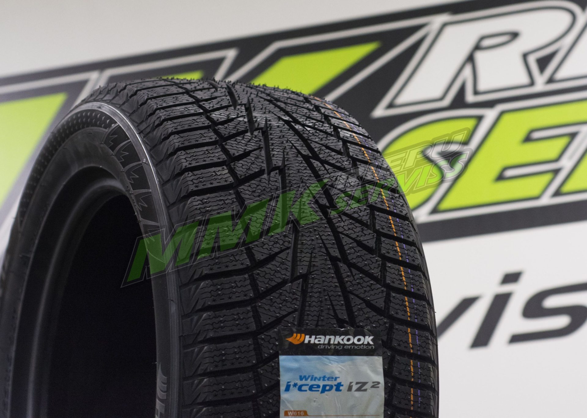 W616 Hankook Winter i*cept IZ2 W616
