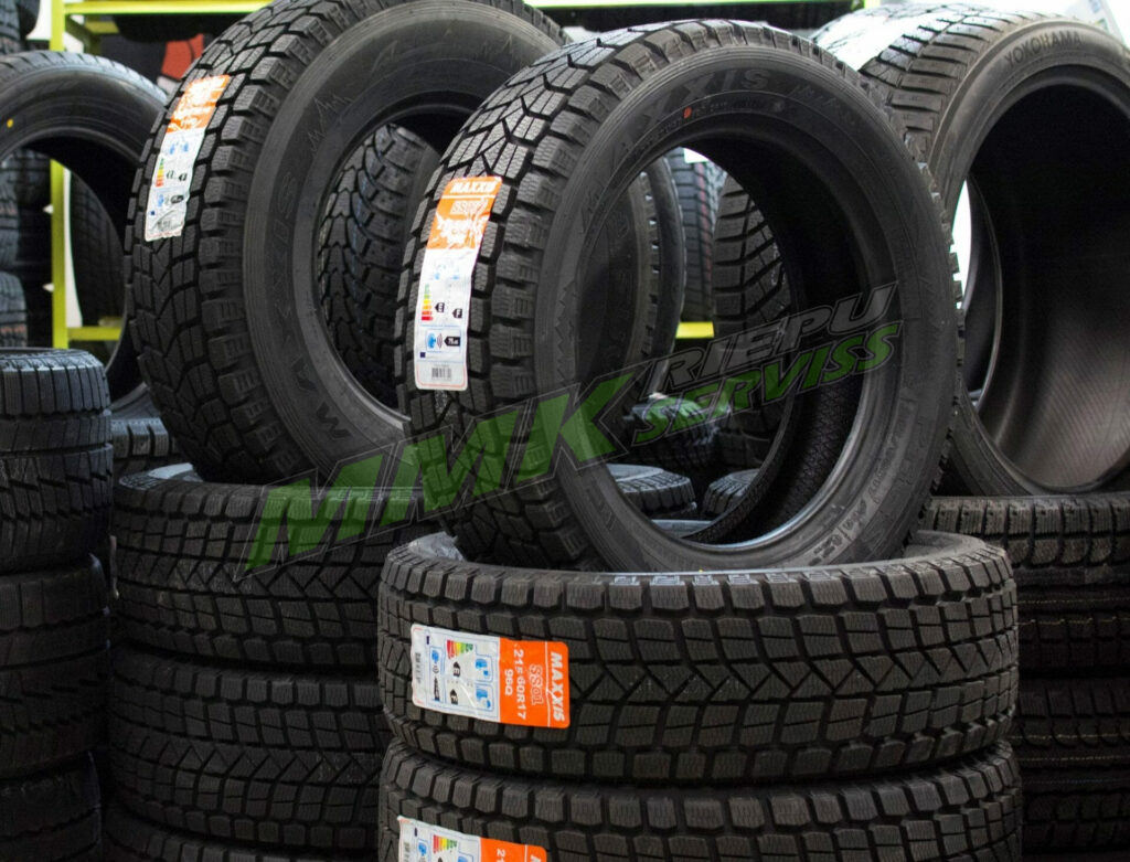 205/45R17 Maxxis Premitra Snow WP6 88V XL