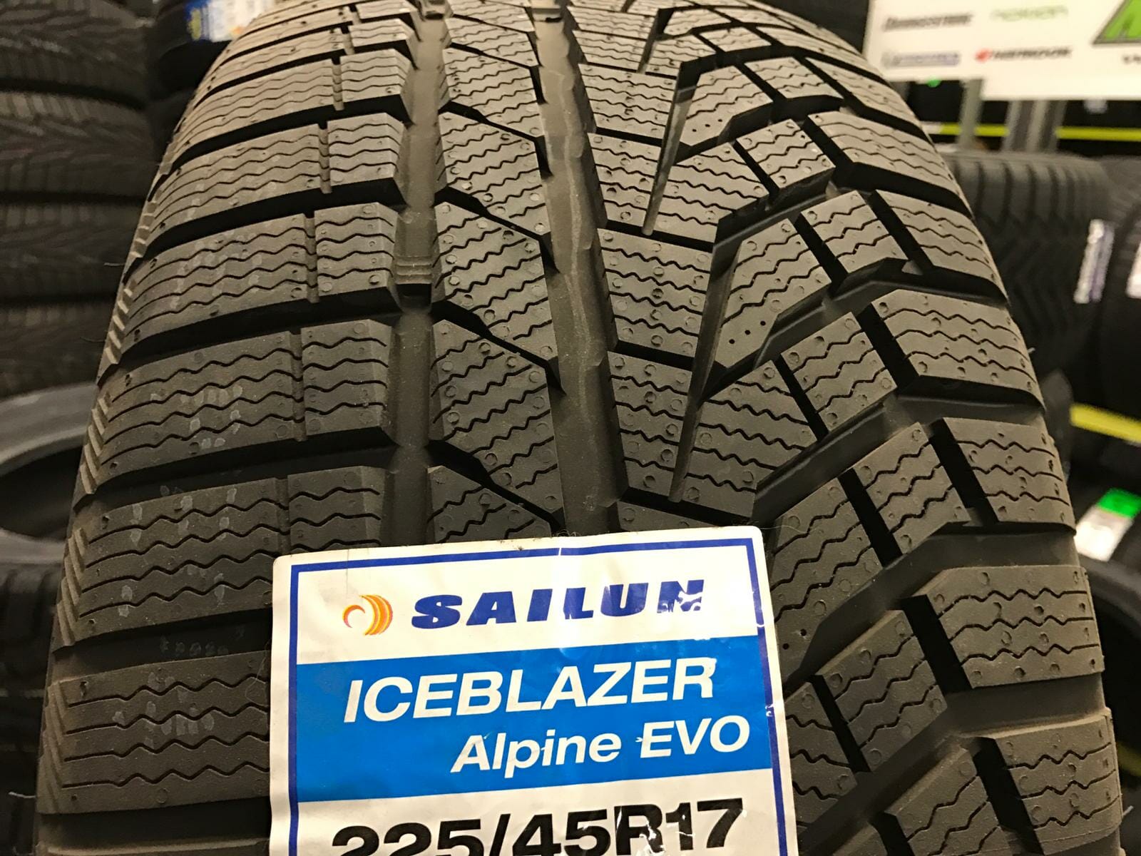 Ice blazer alpine plus sailun 155 65 r13. Sailun ice blazer alpine evo. Сайлун альпин. Sailun ice blazer alpine+ 205/55 r16. Sailun ice blazer alpine+.