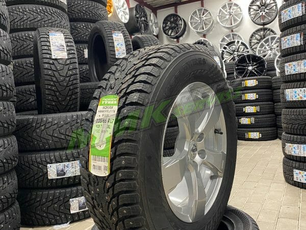235/65R17 Nokian Hakkapeliitta 9 SUV 108T XL ar radzēm - Ziemas ar radzēm riepas