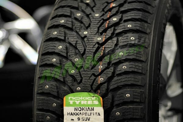 315/40R21 Nokian Hakkapeliitta 9 SUV 115T XL ar radzēm - Ziemas ar radzēm riepas