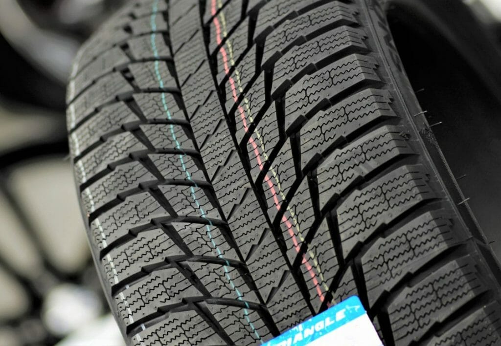 225/65R16C Bridgestone Blizzak W995 112/110R