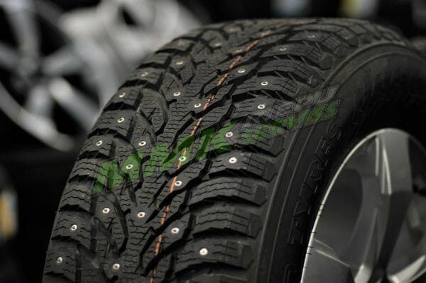 315/40R21 Nokian Hakkapeliitta 9 SUV 115T XL ar radzēm - Ziemas ar radzēm riepas