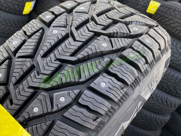 205/60R16 Kormoran Stud 2 96T ar radzēm - Ziemas riepas / Ziemas ar radzēm riepas