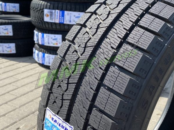 205/70R15 Sailun Ice Blazer Arctic 96T - Vissezonas riepas / Ziemas riepas