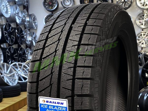 245/45R19 Sailun Ice Blazer Arctic Evo 102V RFT - Vissezonas riepas / Ziemas riepas