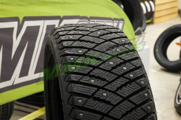 265/50R20 Goodyear Ultra Grip Ice Arctic SUV 110T XL ar radzēm - Ziemas riepas / Ziemas ar radzēm riepas