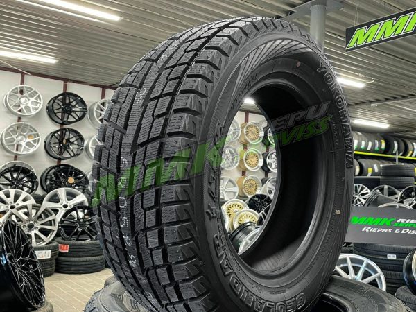 295/45R20 Yokohama GEOLANDER i/T-S G073 114Q XL - Vissezonas riepas / Ziemas riepas