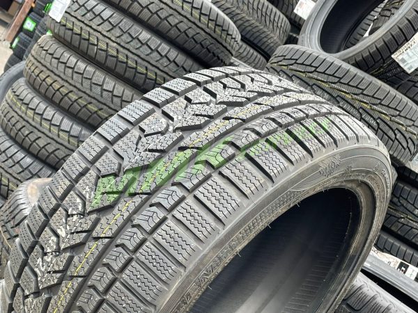 215/65R16 Marshal I'Zen RV KC15 98H XL (KUMHO) - Vissezonas riepas / Ziemas riepas
