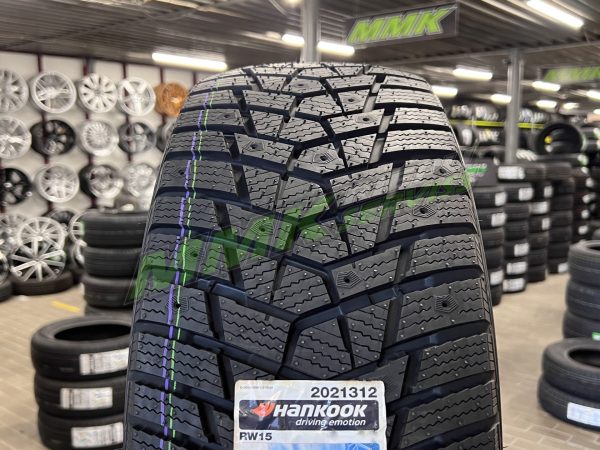 235/65R16C Hankook Winter i*pike LV RW15 115/113R - Vissezonas riepas / Ziemas riepas