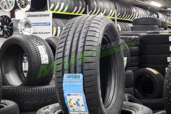 205/60R16 Superia Bluewin HP 96H XL - Vissezonas riepas / Ziemas riepas