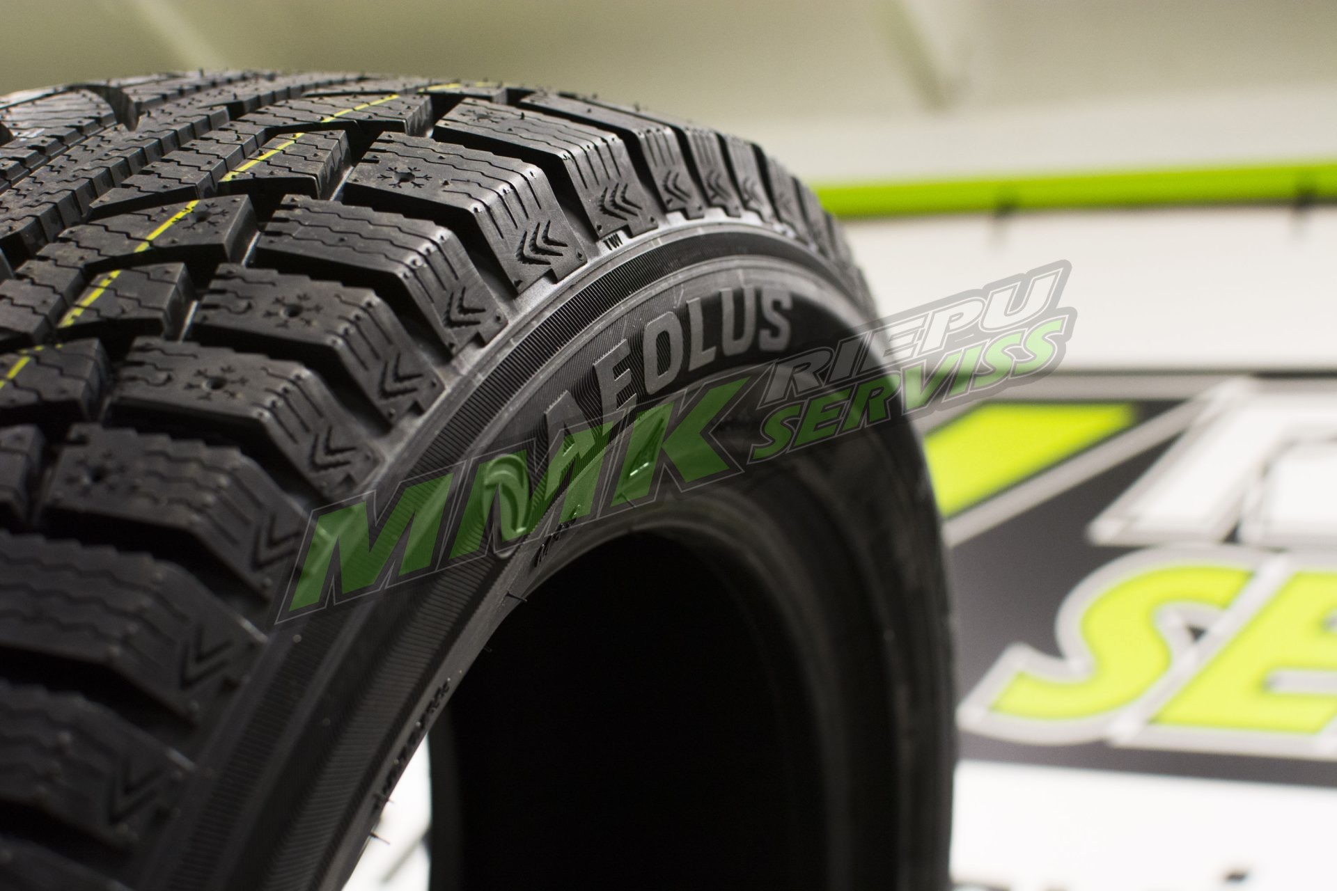 235/55R17 Aeolus AW09 103V XL - Vissezonas riepas / Ziemas riepas