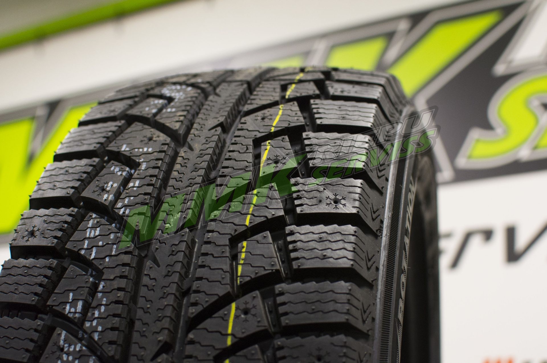 235/55R17 Aeolus AW09 103V XL - Vissezonas riepas / Ziemas riepas
