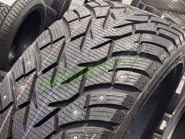 235/65R17 Royal Black Royal STUD 108T XL ar radzēm - Ziemas riepas / Ziemas ar radzēm riepas