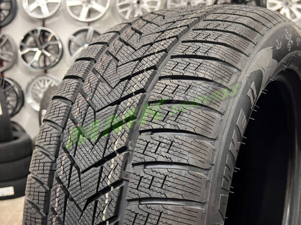 255/55R19 Zmax Winterhawke 2 111H - Vissezonas riepas / Ziemas riepas