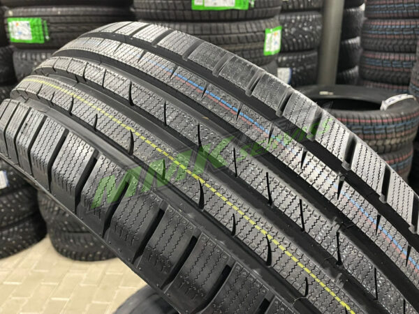 195/75R16C Superia Bluewin Van 107/105R - Vissezonas riepas / Ziemas riepas