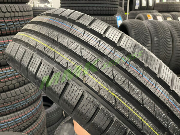 205/60R16 Superia Bluewin HP 96H XL - Vissezonas riepas / Ziemas riepas