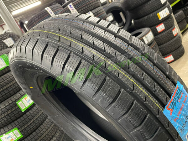 215/60R17C Superia Bluewin VAN 109/107T - Vissezonas riepas / Ziemas riepas