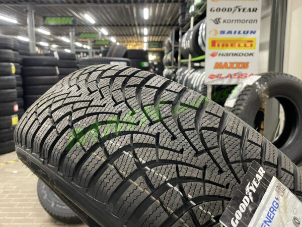 195/65R15 Goodyear UltraGrip 9+ 91T - Vissezonas riepas / Ziemas riepas