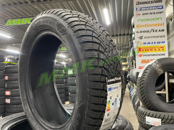 195/65R15 Goodyear UltraGrip 9+ 91T - Vissezonas riepas / Ziemas riepas