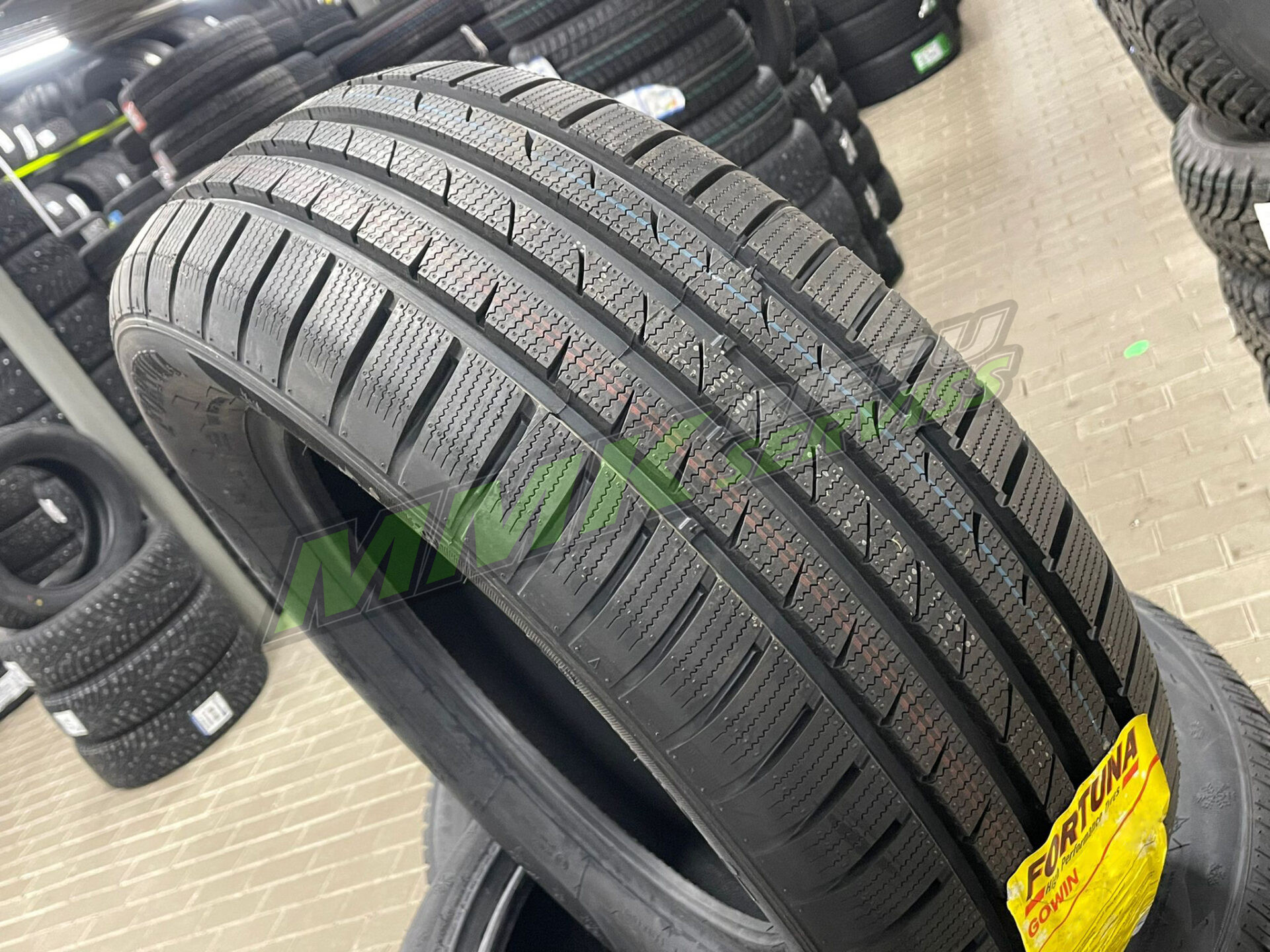 205/55R17 Fortuna Gowin UHP 95V XL - Vissezonas riepas / Ziemas riepas