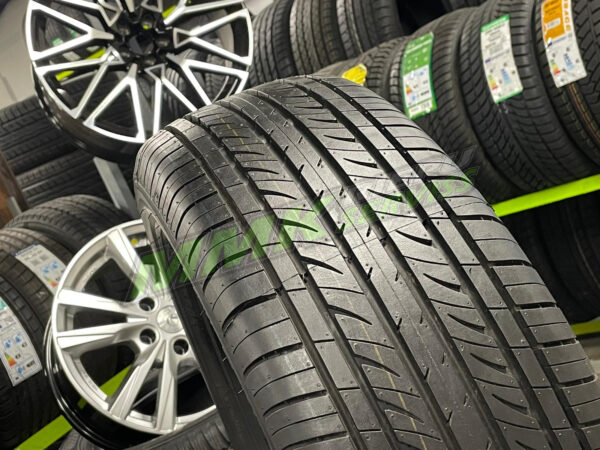 215/60R16 Sunny SN880 95H DOT18 - Vasaras riepas