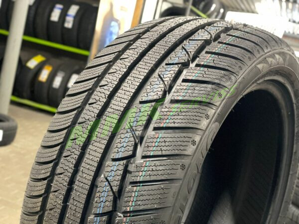 235/55R19 Leao WINTER DEFENDER UHP 105V XL - Ziemas riepas