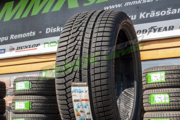 275/45R21 Hankook Winter i*cept evo2 SUV W320A 110V - Vissezonas riepas / Ziemas riepas