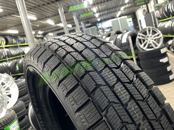 195/65R15 Dunlop Graspic DS3 91Q DOT14 - Vissezonas riepas / Ziemas riepas