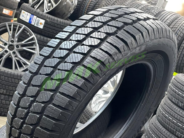 195/70R15C Goodride SW612 104/102R - Vissezonas riepas / Ziemas riepas