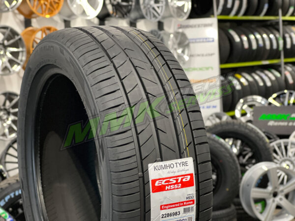 245/45R18 Kumho Ecsta HS52 100W XL (Copy)