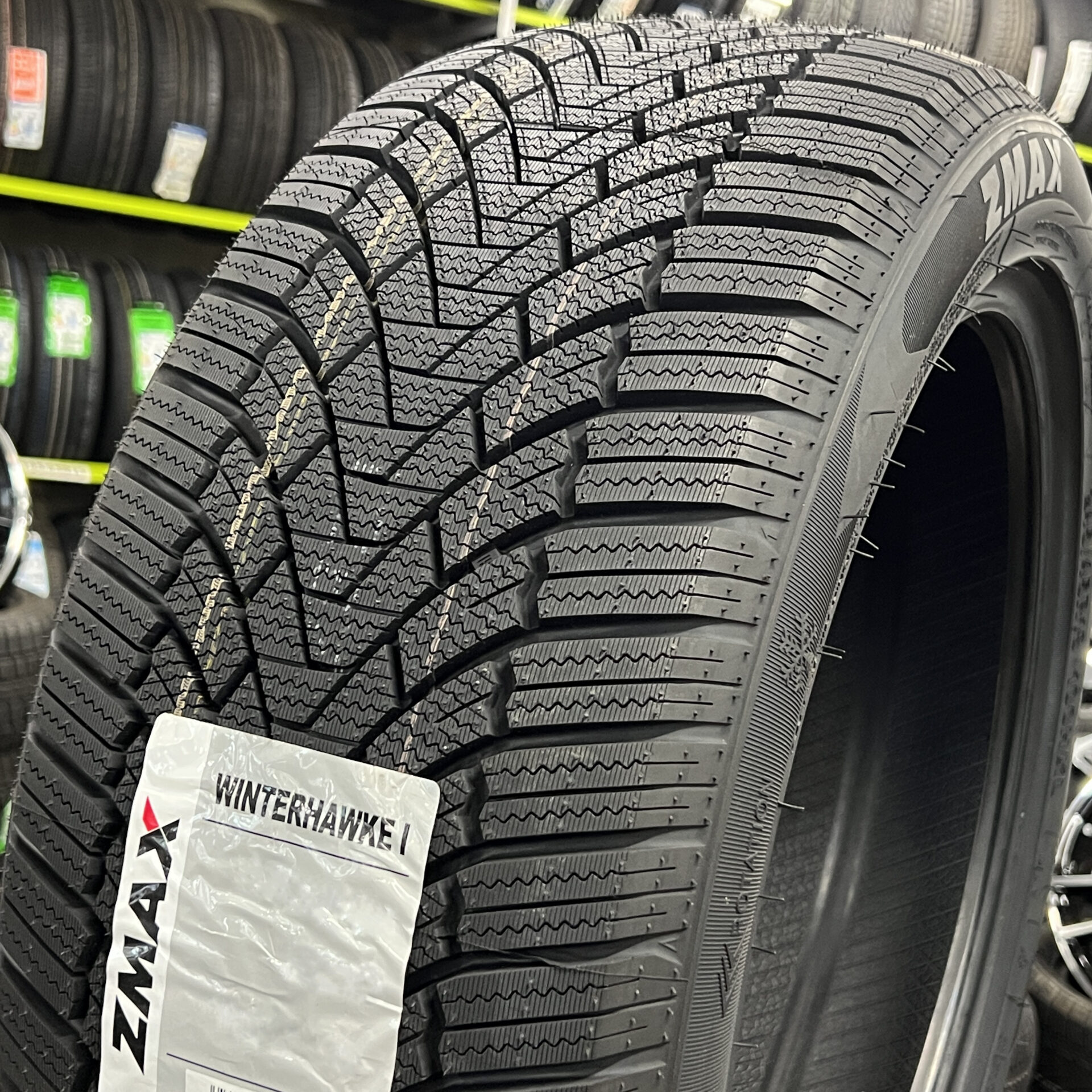 215/50R17 Zmax Winterhawke 1 95H XL