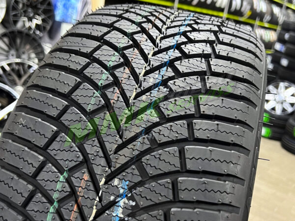 215/60R17 Lassa Multiways 2 100H XL (Bridgestone) - Vissezonas riepas / Ziemas riepas