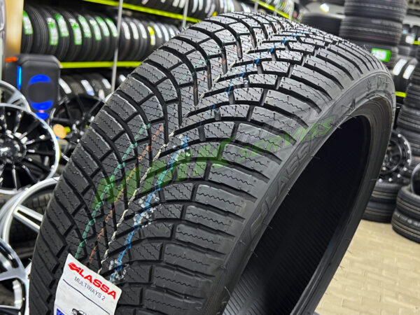 215/60R17 Lassa Multiways 2 100H XL (Bridgestone) - Vissezonas riepas / Ziemas riepas