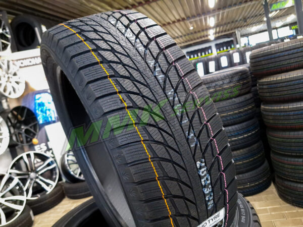 225/55R17 Kumho WinterCraft Ice WI51 101T XL - Vissezonas riepas / Ziemas riepas