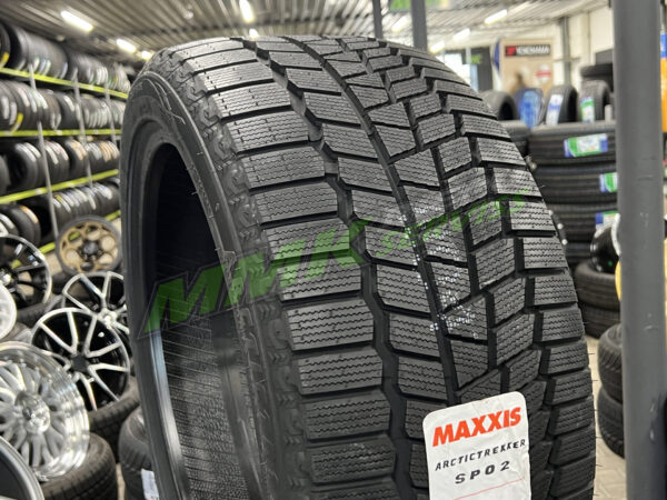 255/40R18 Maxxis Arctic Trekker SP-02 95T - Vissezonas riepas / Ziemas riepas