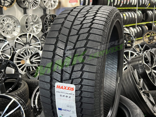 255/40R18 Maxxis Arctic Trekker SP-02 95T - Vissezonas riepas / Ziemas riepas