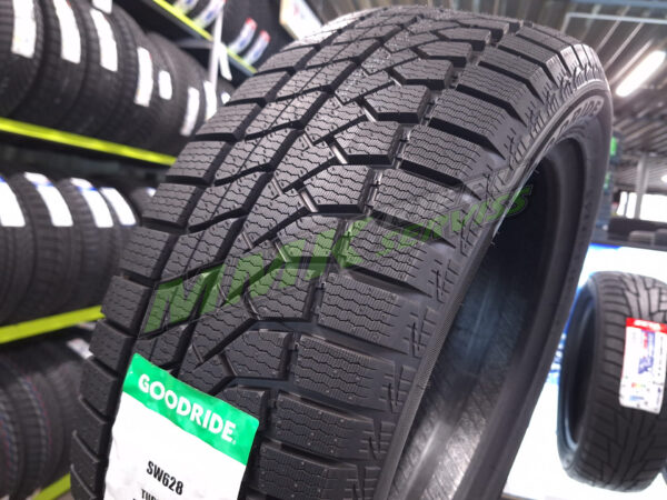 265/60R18 Goodride SW628 114T XL - Vissezonas riepas / Ziemas riepas