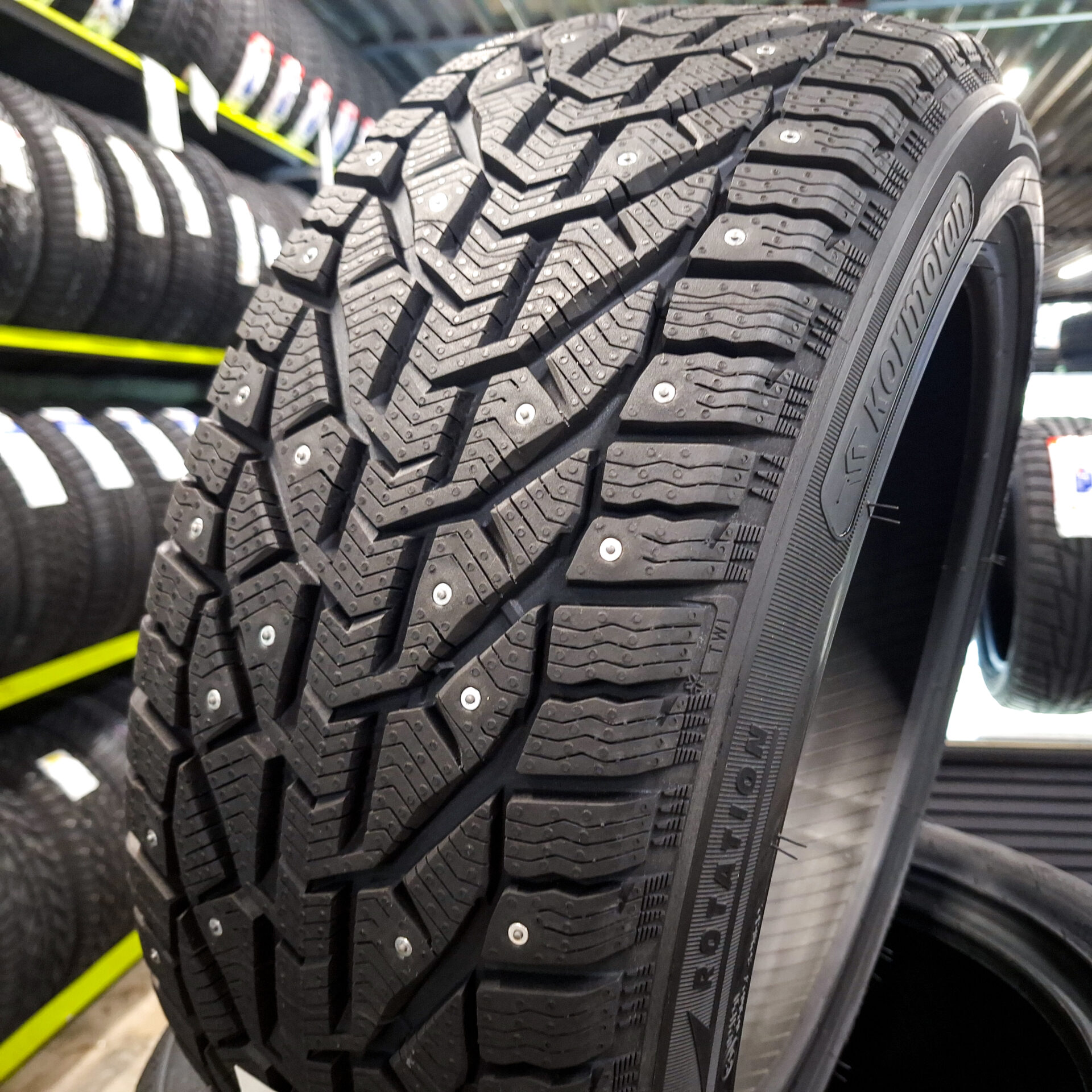 205/50R17 Kormoran Stud2 93T XL ar