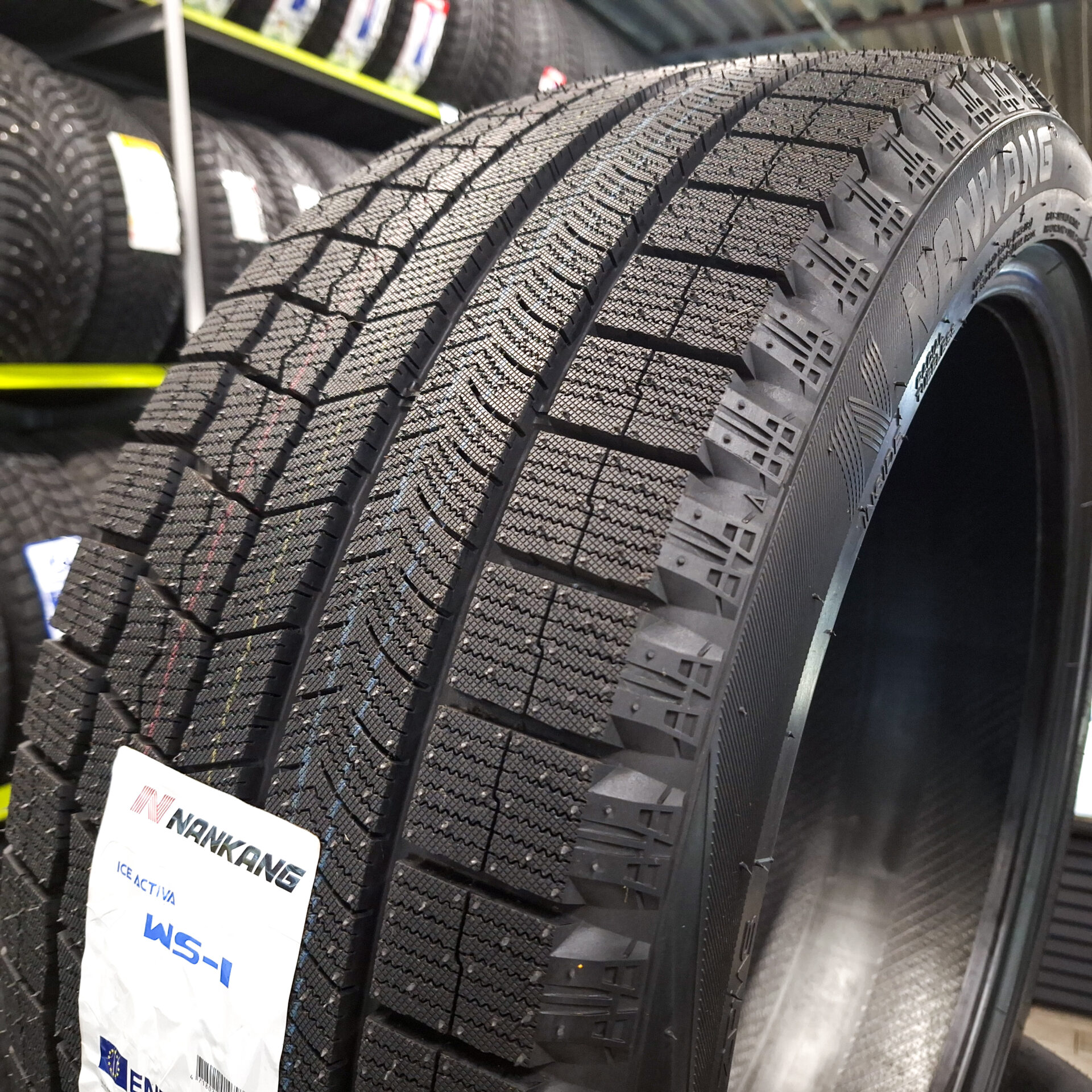 255/45R19 Nankang Ice Activa WS-1 100Q