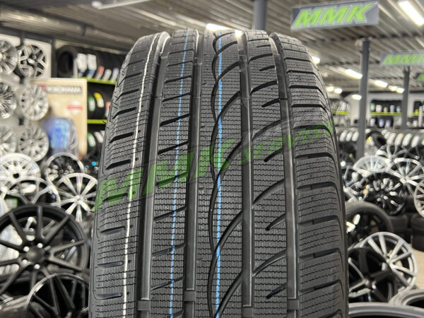 205/50R17 Aplus A502 93H XL - Vissezonas riepas / Ziemas riepas