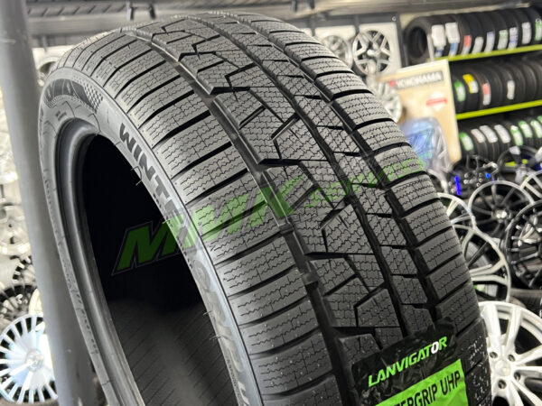 225/55R18 Lanvigator Wintergrip UHP 98V - Vissezonas riepas / Ziemas riepas