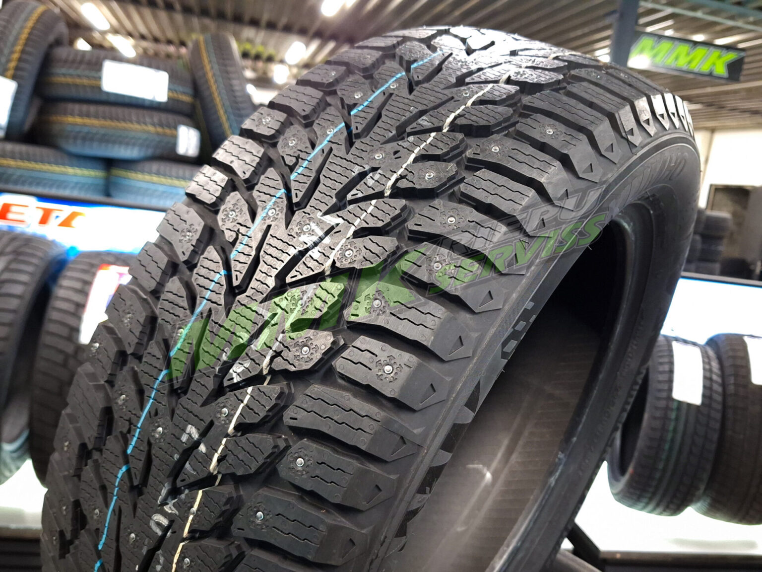 205/65R15 Kumho WinterCraft ice Wi32 99T XL ar radzēm • MMK Riepas