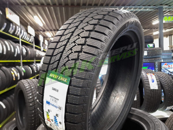 205/60R16 Westlake SW628 92T - Vissezonas riepas / Ziemas riepas