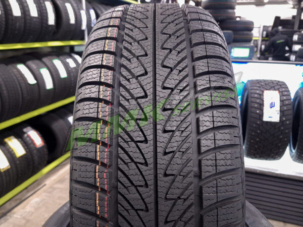 215/50R17 Goodyear UltraGrip 8 Performance 95V - Vissezonas riepas / Ziemas riepas