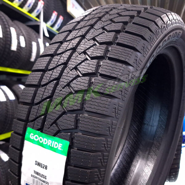 215/50R18 Goodride SW628 92H - Vissezonas riepas / Ziemas riepas