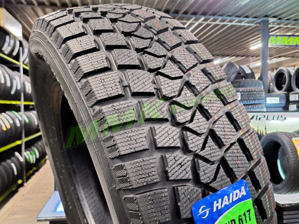 215/65R16 Haida HD617 98T - Vissezonas riepas / Ziemas riepas