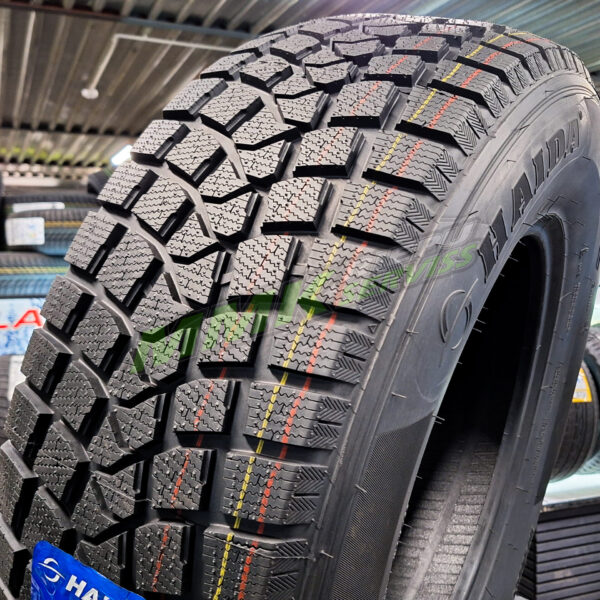 215/65R16 Haida HD617 98T - Vissezonas riepas / Ziemas riepas